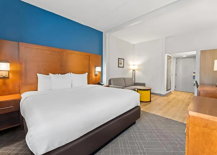 Comfort Suites Bethlehem Near Lehigh University And Lvi Airport