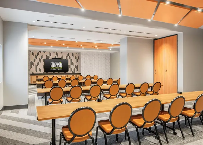 Harrah'S Cherokee Valley River Hotel & Casino - A Caesars Rewards Destination