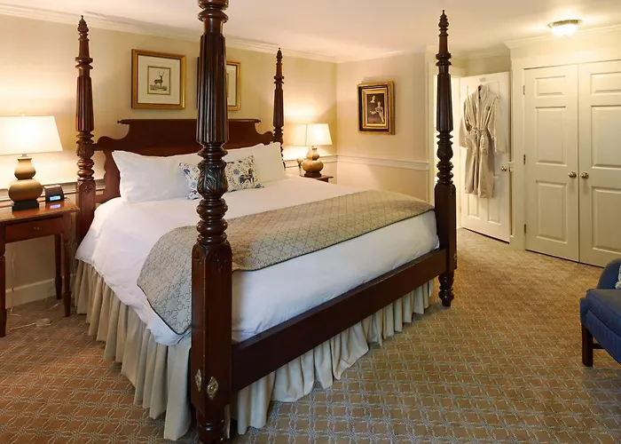 Cape Arundel Inn And Resort