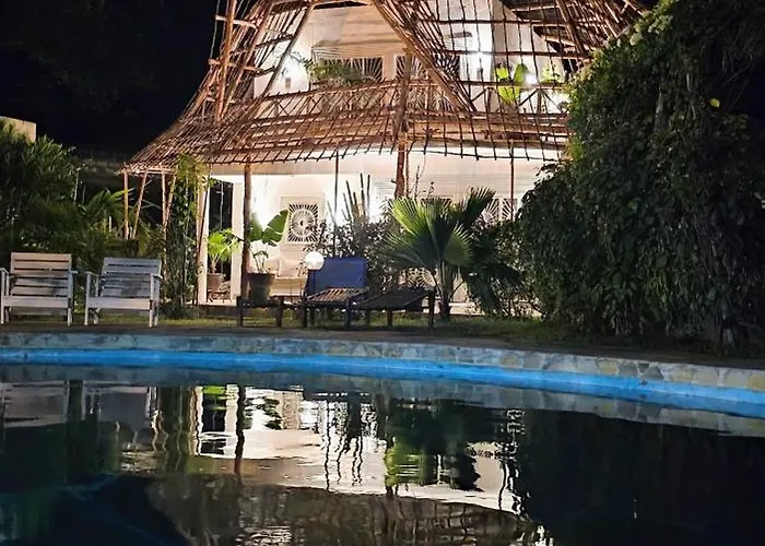 04 Beach Cottage Malindi