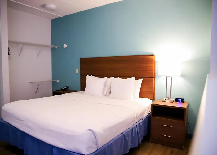 Mainstay Suites Chicago Hillside