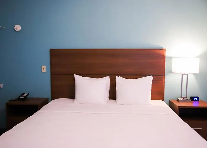 Mainstay Suites Chicago Hillside