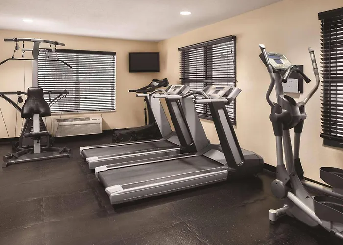Country Inn & Suites By Radisson, Cottage Grove, Mn