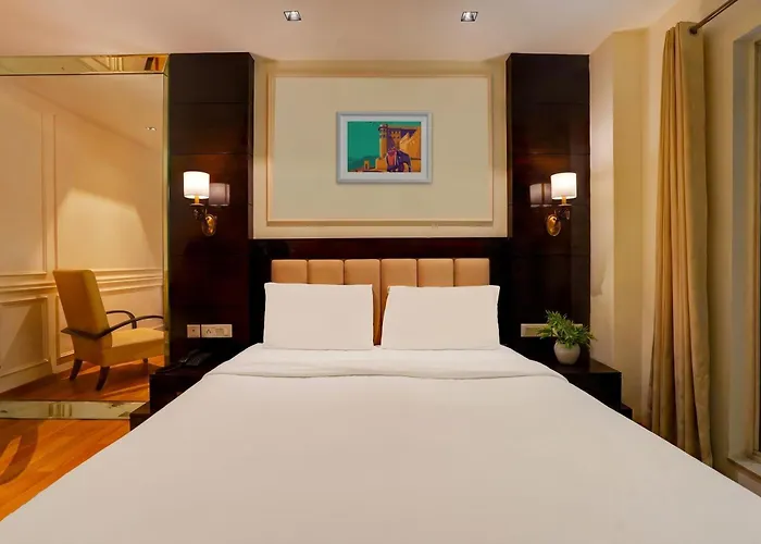 Palette By Checkin Royal Retreat Delhi Formerly Imperial Villas
