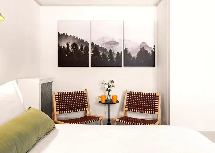 Launchpoint Lodge