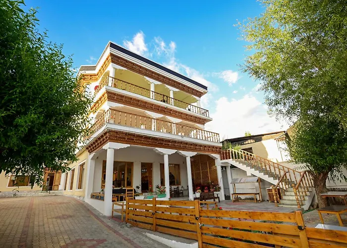 Hotel Karakoram