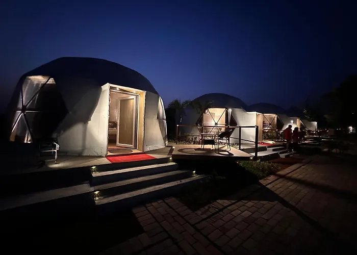 The Glen Woods Luxury Dome Stay Near Pavana Lake
