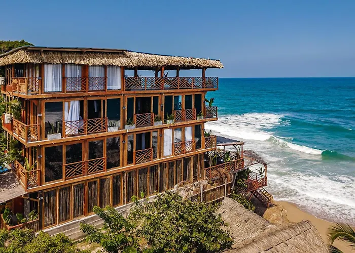 Jaguar Beachfront Ecohotel & Spa