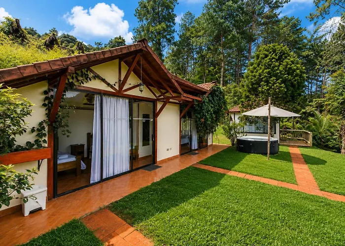 Hotel Pietrasanta Cabanas Frente A La Represa Penol Guatape