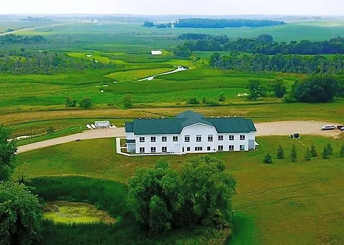 The Inn At Dunvilla, An Ascend Hotel Collection Member Pelican Rapids