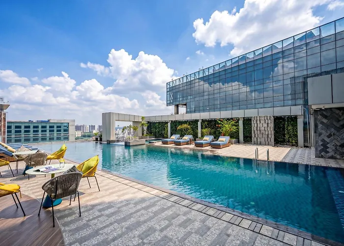 Crowne Plaza Dhaka Airport By Ihg