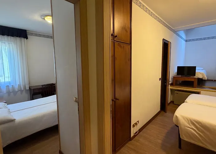 Single Rooms