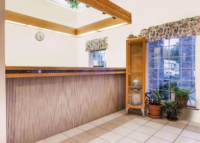 Days Inn By Wyndham Ocean Shores