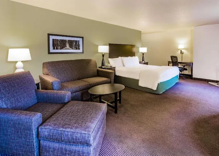 Americinn By Wyndham Hampton
