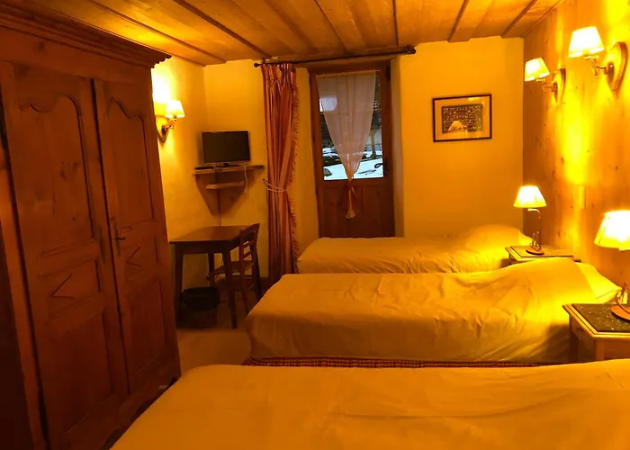 Chalet-Hotel Neige Et Roc, The Originals Relais