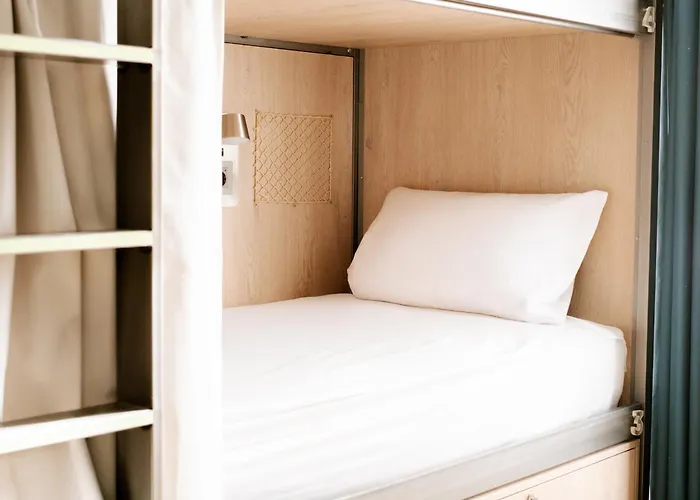 The Playce - Paris Hostel
