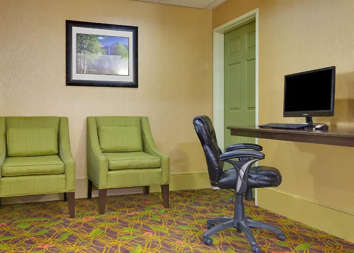 Holiday Inn Express Oakdale By Ihg