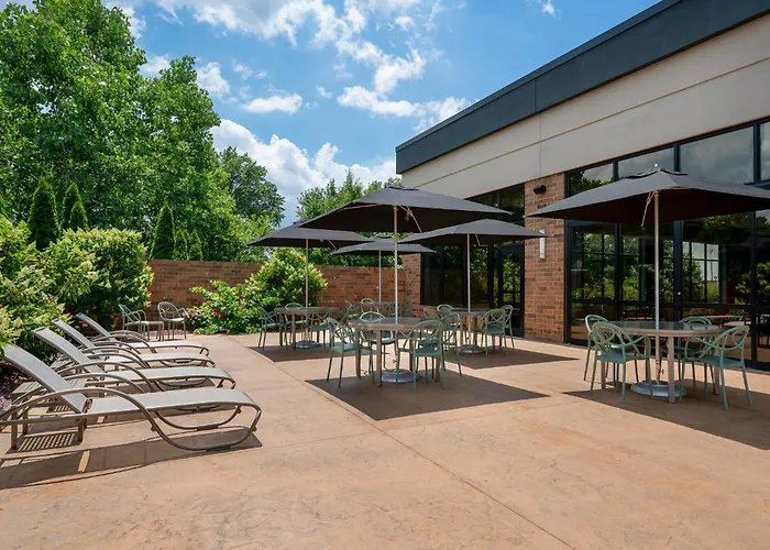 Garner Hotel Wadsworth By Ihg