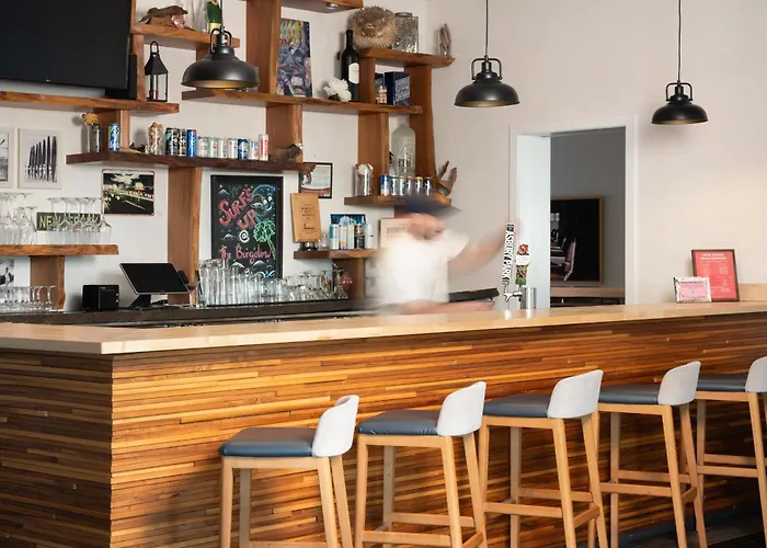 Bungalow Hotel