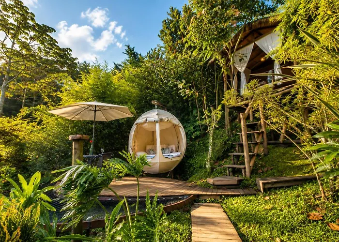 Levit Glamping - Hotel Frente Al Embalse Guatape Penol (Adults Only)