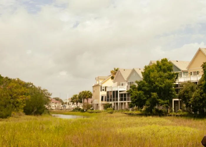 Water'S Edge Inn - Adults Only