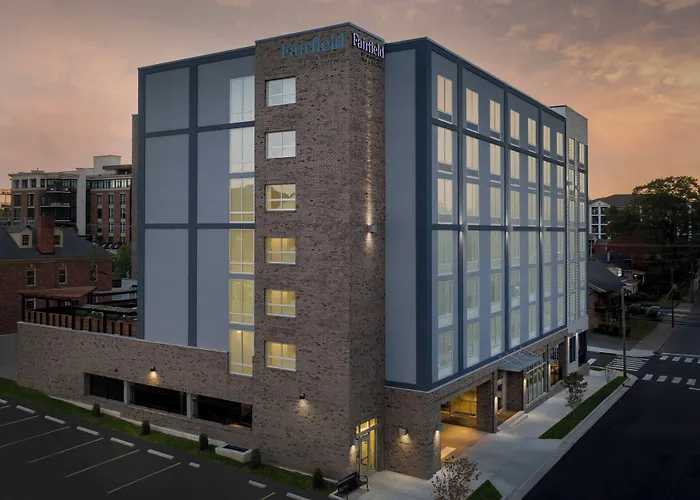 Fairfield Inn & Suites Nashville Near Vanderbilt