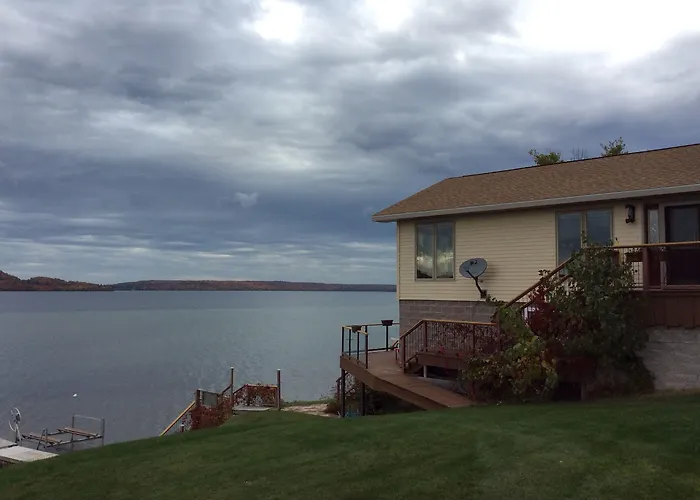 Pictured Rocks Bed And Breakfast