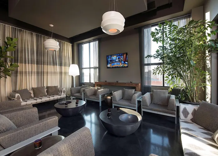 Hilton Garden Inn Louisville Downtown