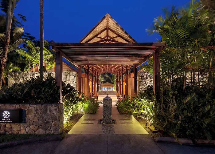Indura Beach & Golf Resort Curio Collection By Hilton