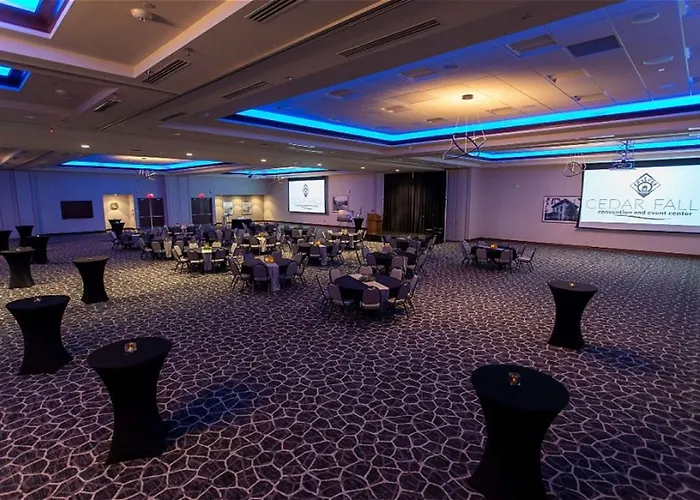 Hilton Garden Inn Cedar Falls Conference Center