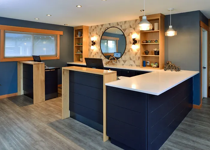 The Coho Oceanfront Lodge