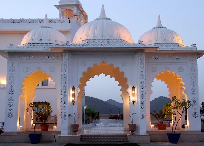 Radisson Blu Udaipur Palace Resort & Spa