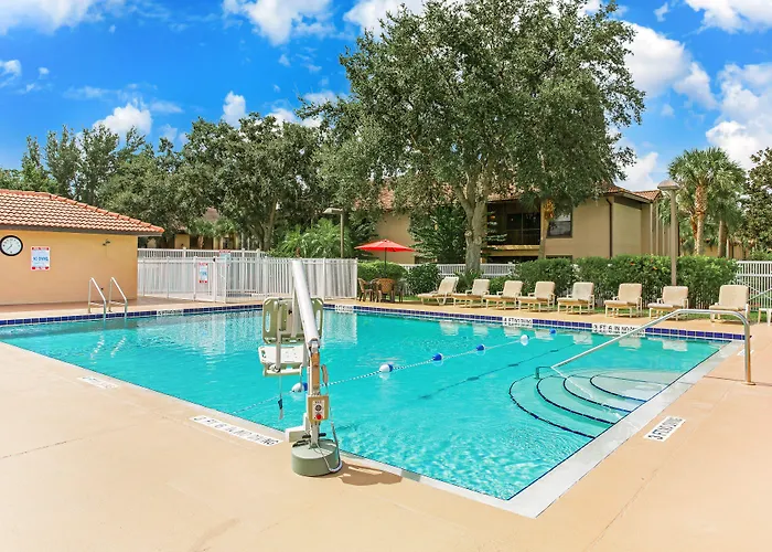 Alhambra Villas By Coolvacay