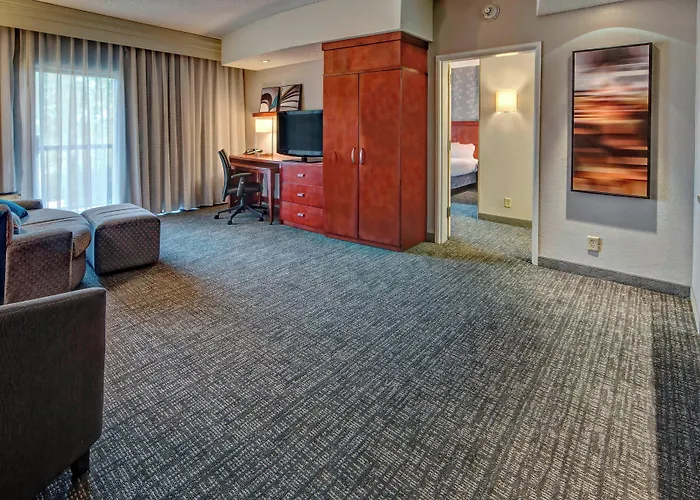 Courtyard By Marriott Memphis Southaven