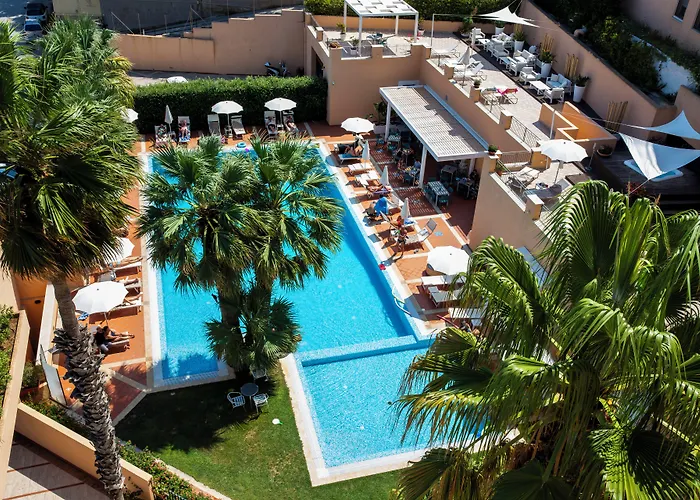 Hotel Punta Nord Est