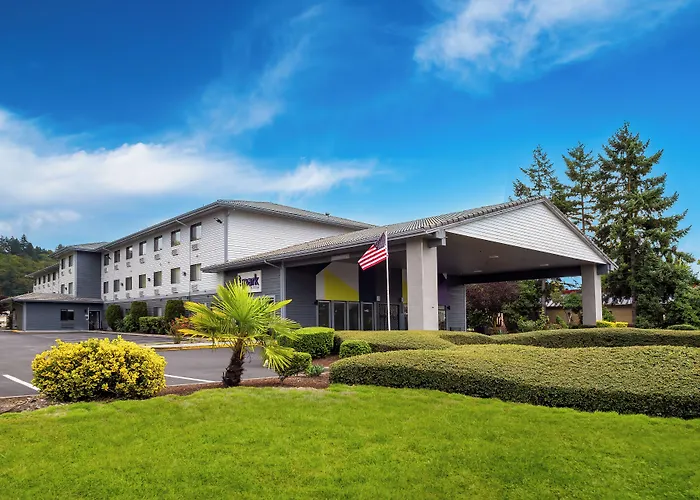 Spark By Hilton Kent Seattle