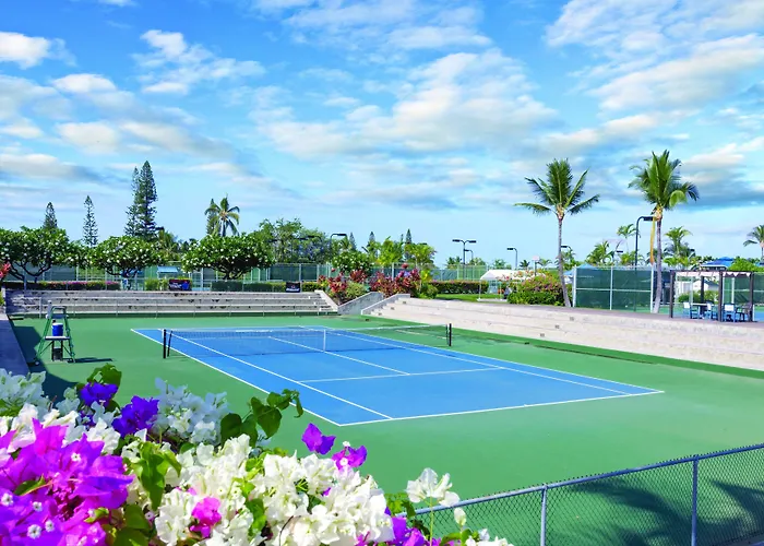 Holua Resort