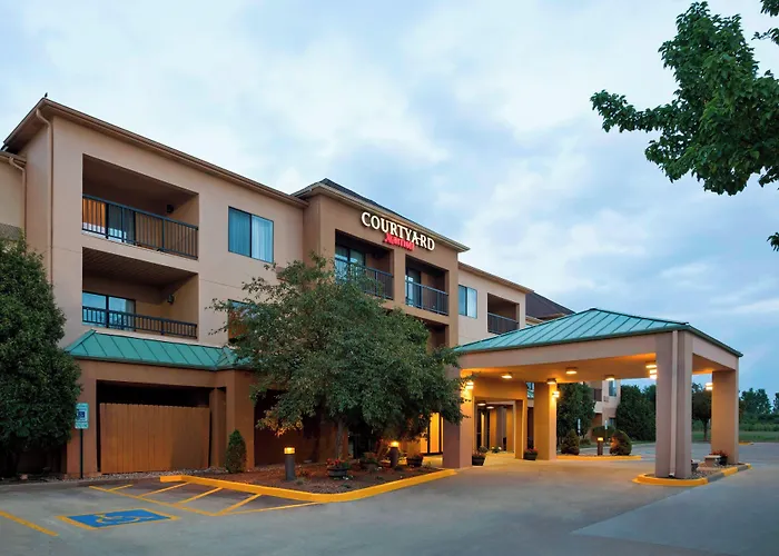 Courtyard By Marriott Springfield