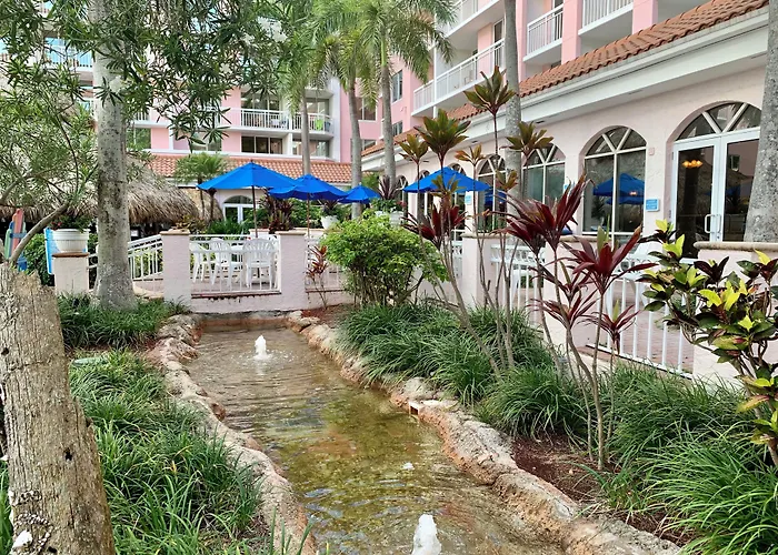 Palm Beach Shores Resort And Vacation Villas