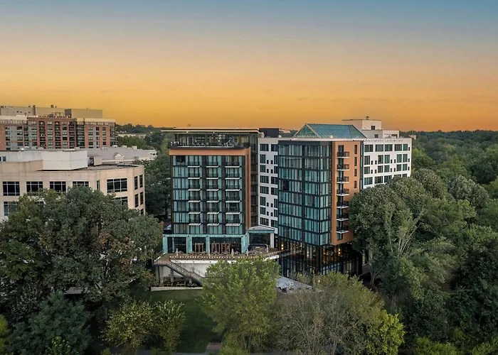 Merriweather Lakehouse Hotel, Autograph Collection