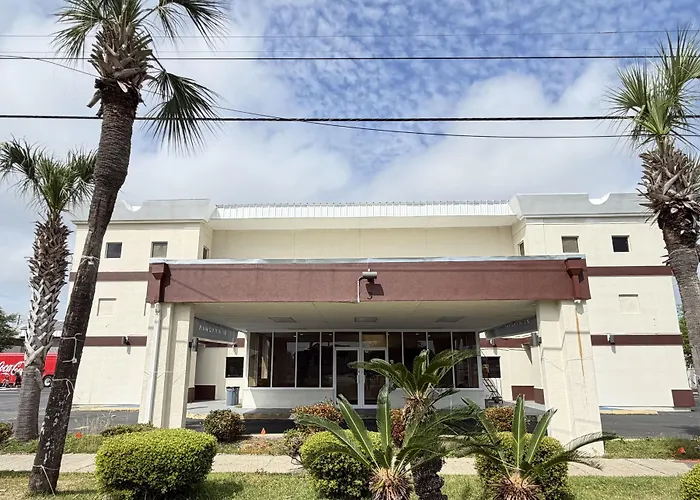 Baymont By Wyndham Pensacola At Nas Corry