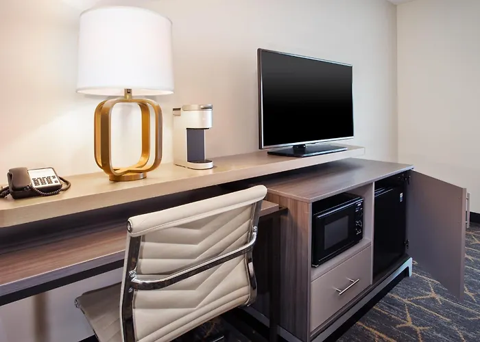 Holiday Inn Canton-Belden Village By Ihg