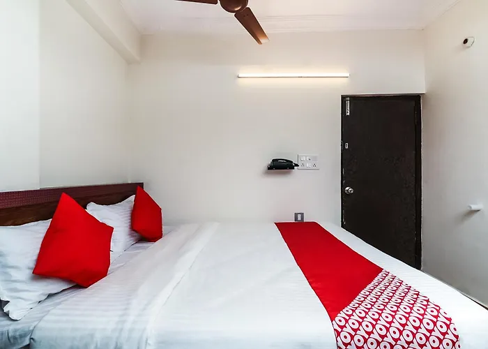 Hotel O Naaidu Grand