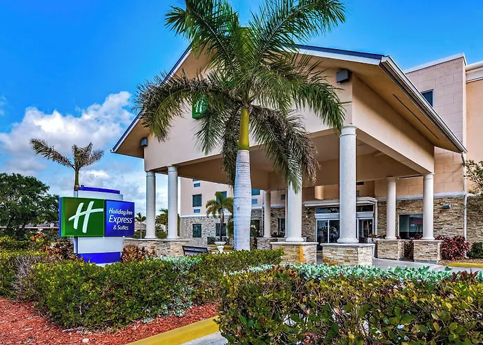 Holiday Inn Express & Suites Lantana By Ihg