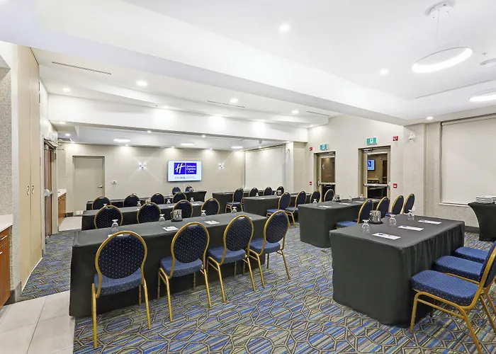 Holiday Inn Express & Suites - Woodstock, On Canada