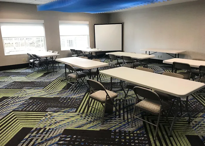 Holiday Inn Express Hotel & Suites Seaside Convention Center By Ihg