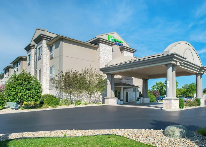Holiday Inn Express & Suites Bucyrus By Ihg