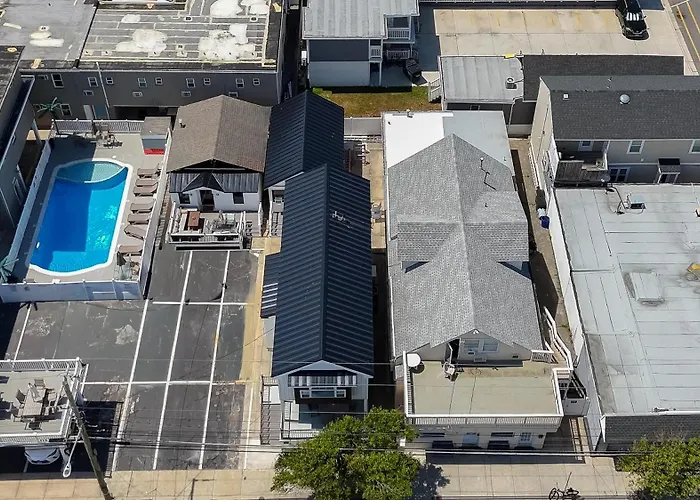 Coastal Sands Inn