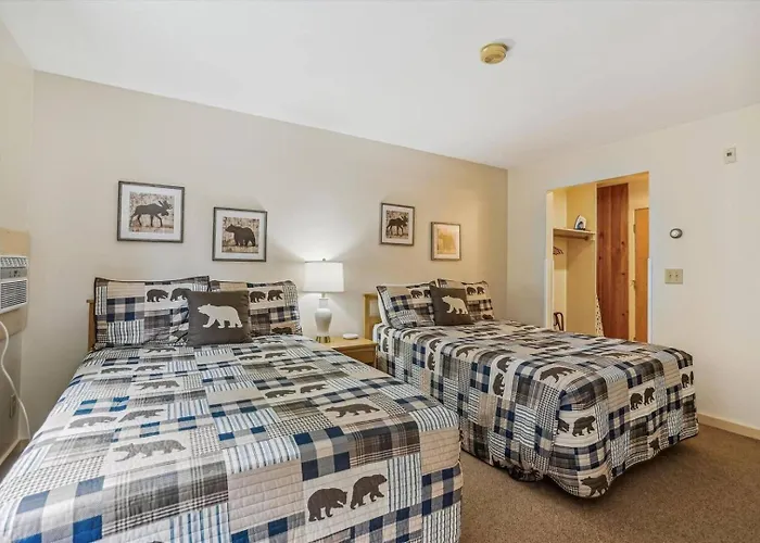 Cedarbrook Junior Suite 21820