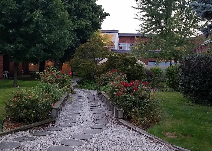 Best Western Valley Plaza Inn